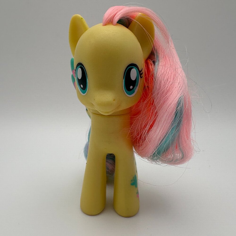 My Little Pony (MLP) Fluttershy G4 Rainbow Power 2010 Breezie Friend(SKU: 482TO)